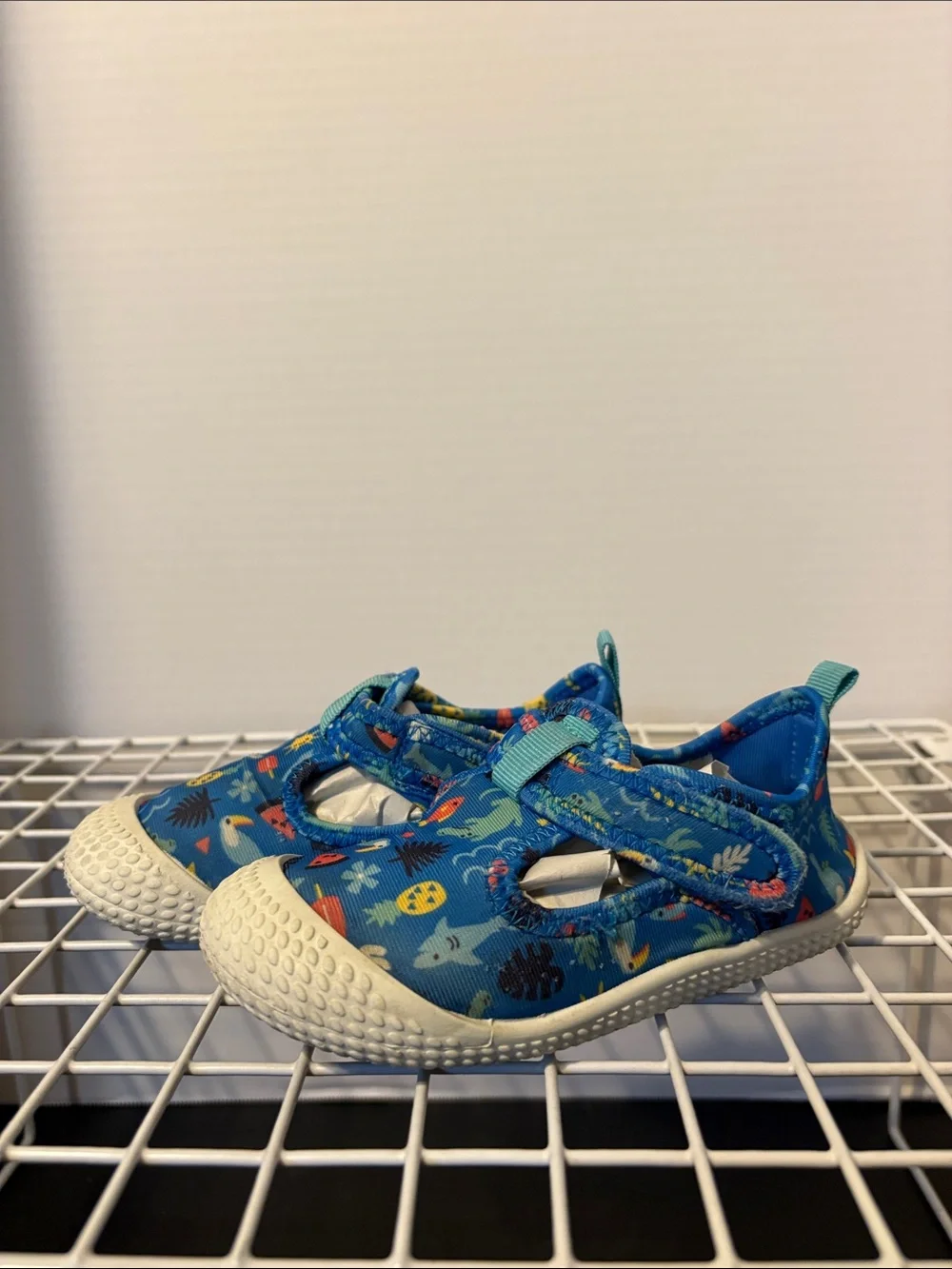 Cat & Jack Blue Kids Water-Friendly Slip-On Sandals with Playful Print